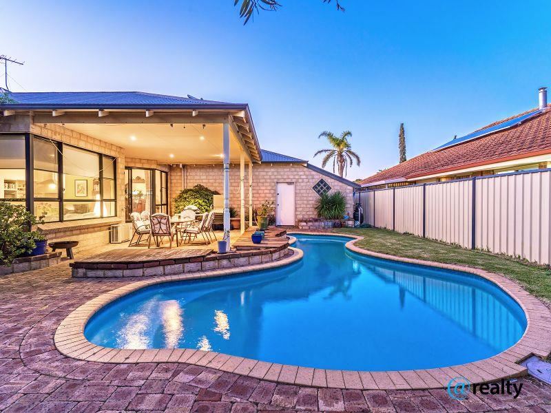 19 Sao Vincente Parkway, Secret Harbour WA 6173