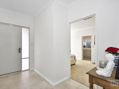 24 Holroyd Avenue, Brabham WA 6055