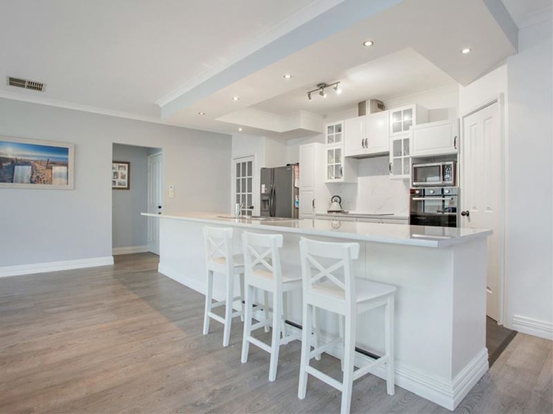 14 Clitheroe Way, Butler
