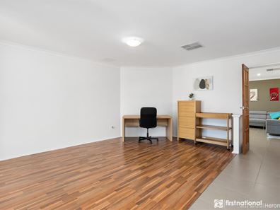11 Cologne Parkway, Piara Waters WA 6112
