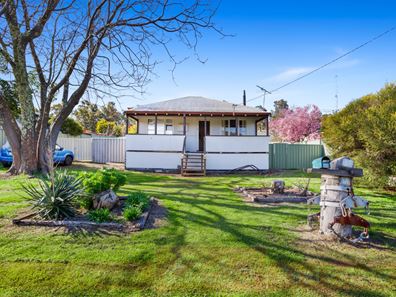 14 Denton Road, Collie WA 6225