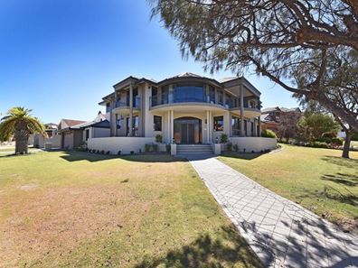 18 Kinsale Drive, Mindarie WA 6030