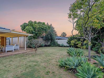 8 Mario Way, Craigie WA 6025