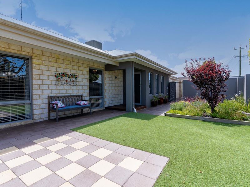 8 Spruce Road, Morley WA 6062