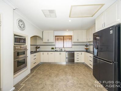 16 Ranleigh Way, Greenwood WA 6024