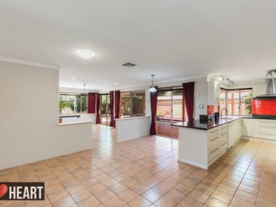 18 Fairmount Close, Bibra Lake WA 6163