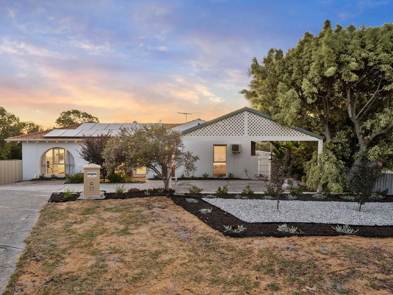 11 Blaxland Way, Padbury