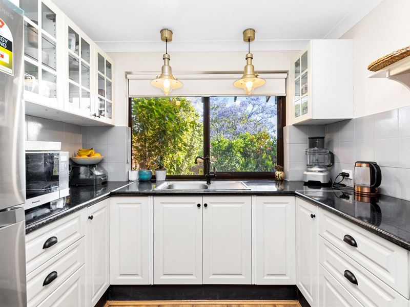 2/13 Morrison Street, Como