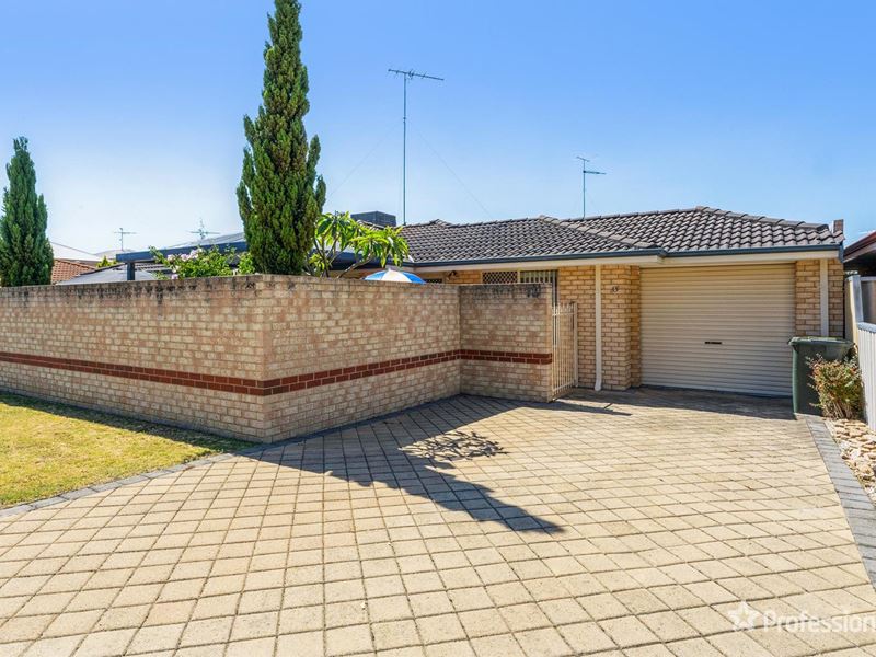 13/16 Wattleglen Avenue, Erskine