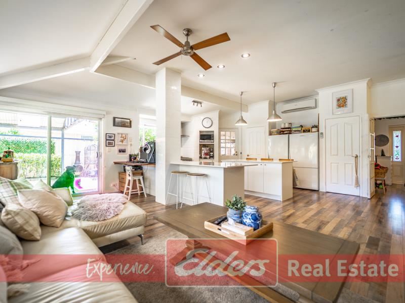 24 Canouan Loop, Secret Harbour