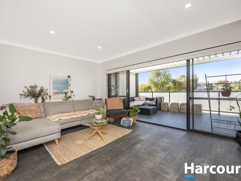 2/155 Holland Street, Fremantle