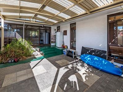 16 Corona Close, Rockingham WA 6168