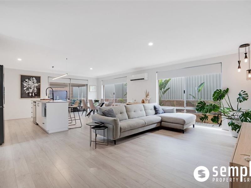 19 Cassowary Chase, Wandi