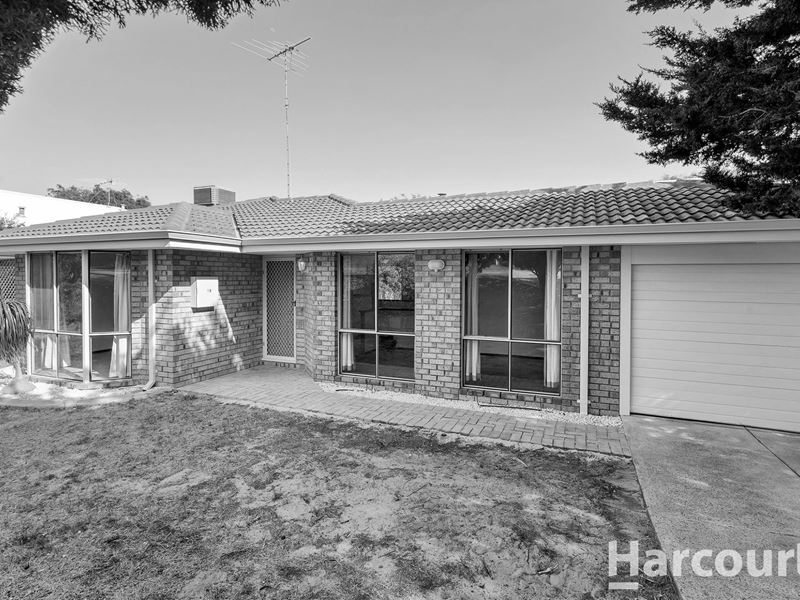 18 Scrivener Place, Halls Head WA 6210