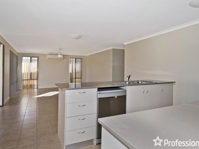 11 Smirk Road, Baldivis WA 6171