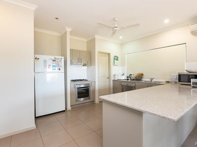 27 Tokumaru Bend, Bilingurr WA 6725