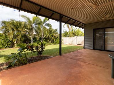 27 Tokumaru Bend, Bilingurr WA 6725