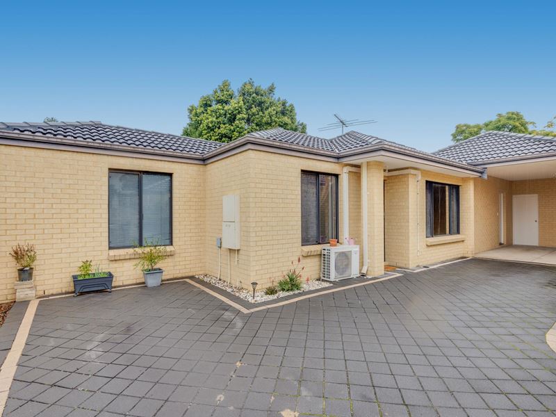 64A Lester Drive, Thornlie