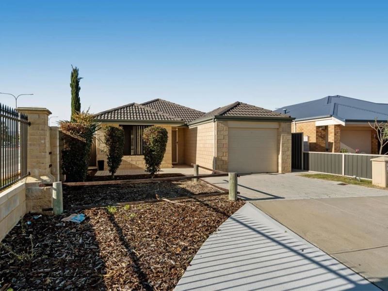 15 Dockerty Mews, Maddington WA 6109