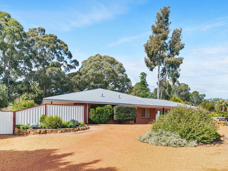 31 Tobin Street, Mount Helena