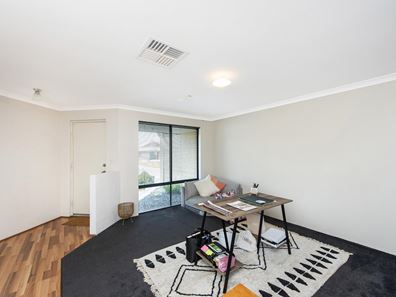 15 Remembrance Drive, Baldivis WA 6171