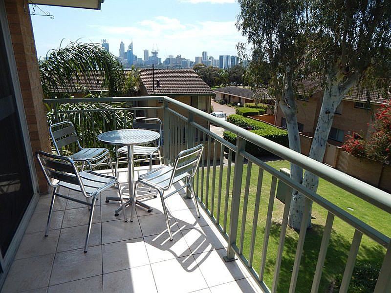 114/6 Manning Terrace, South Perth