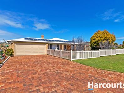 10 Westhaven Drive, Woodvale WA 6026