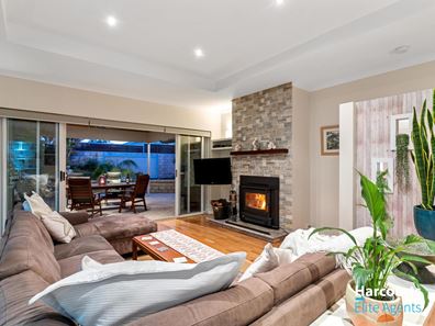 9 Mcclure Street, Safety Bay WA 6169
