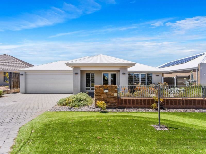 35 Badminton Cross, The Vines