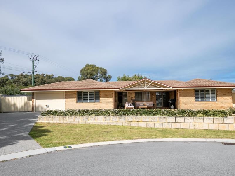 7 Mueller Court, Padbury