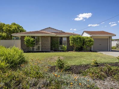 55 Goongarrie Drive, Waikiki WA 6169