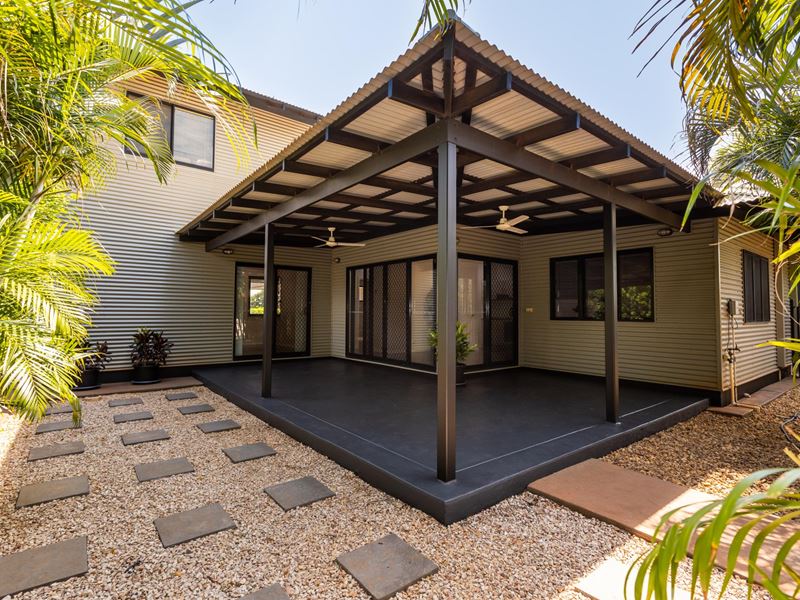 6/1 Bernard Way, Cable Beach