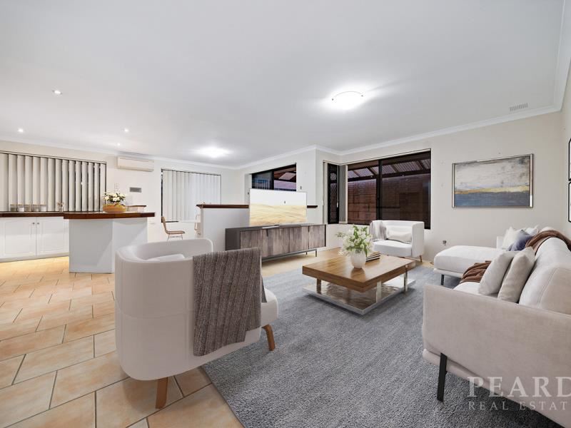 5 Endeavour Road, Hillarys