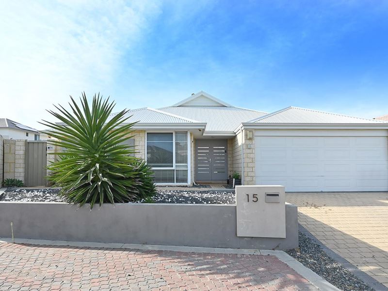 15 Windjammer Parkway, Jindalee