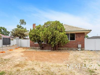 2 Bromley Road, Hilton WA 6163