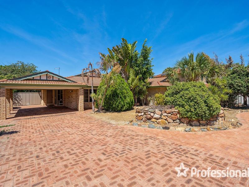 210 Summerlakes Parade, Ballajura