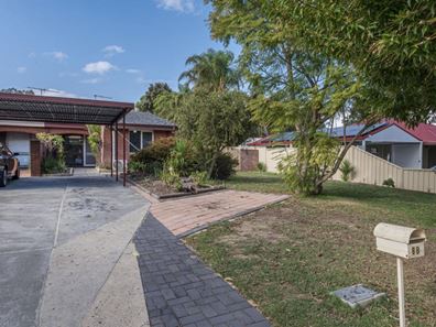 8B Thompson Drive, Wanneroo WA 6065