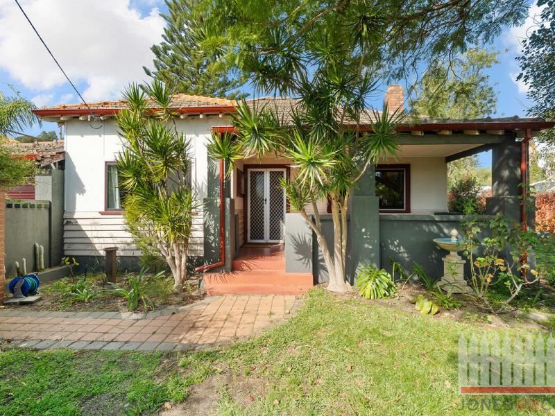 105 Guildford Road, Bassendean