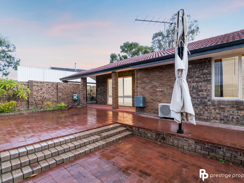 29 Fenellia Crescent, Craigie WA 6025