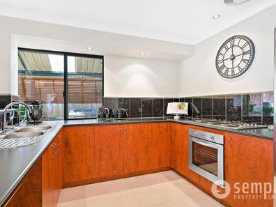 4 Emperor Approach, Success WA 6164