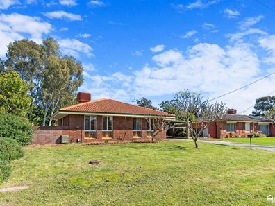 8 Windarra Way, Armadale WA 6112