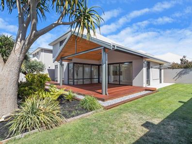 51 Newark Turn, North Coogee WA 6163