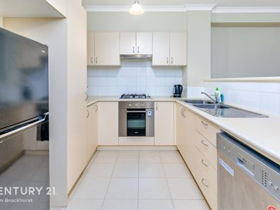 37/17 Southdown Place, Thornlie WA 6108