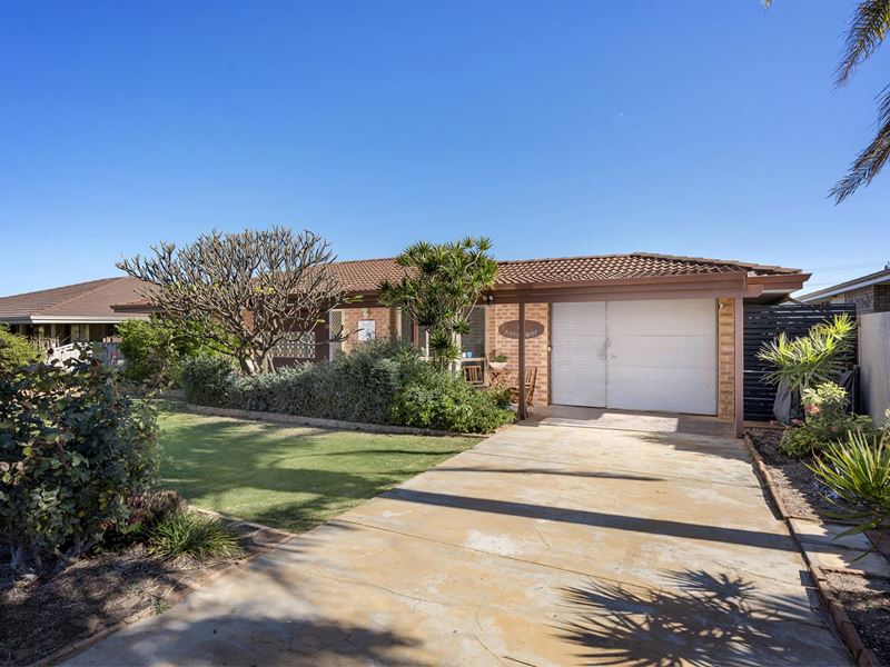 13 Pinyali Way, Waggrakine WA 6530