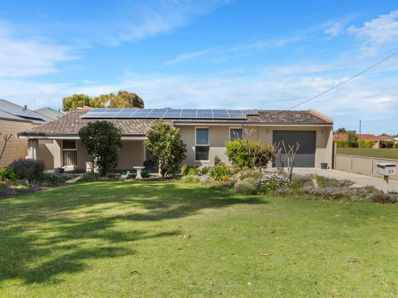 29 Ramsden Way, Morley
