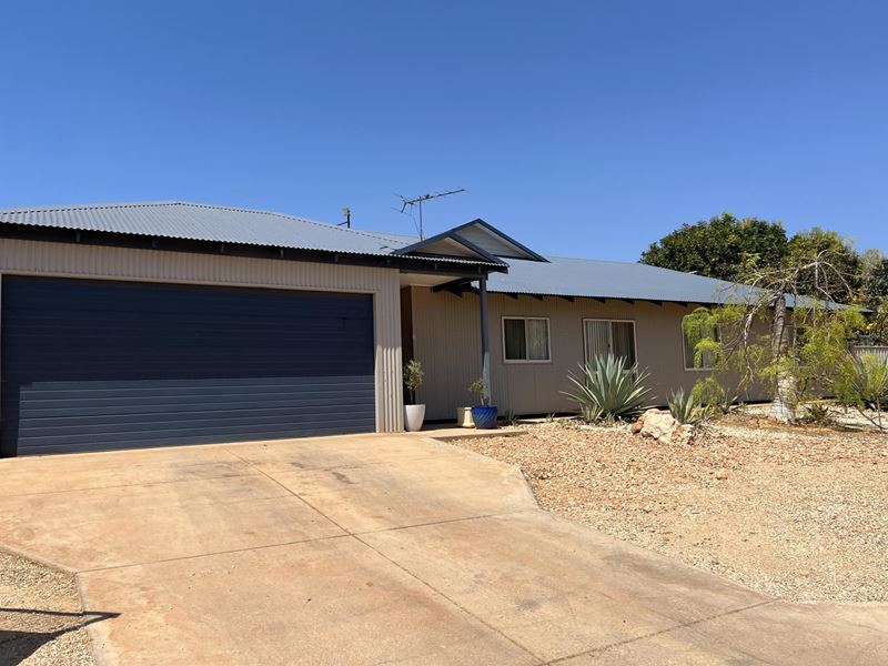 3 Gnandaroo Road, Exmouth
