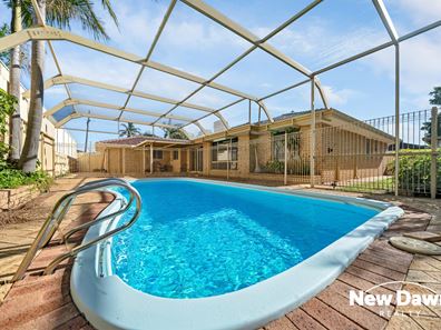 34 Christowe Drive, Swan View WA 6056