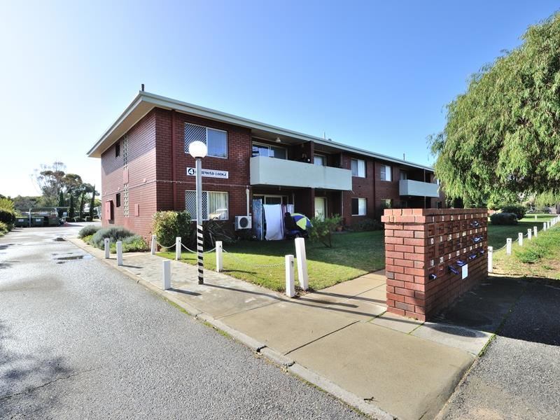4/4 Minchinson Street, Shoalwater