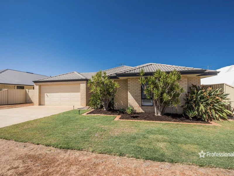 16 Peak Street, Drummond Cove