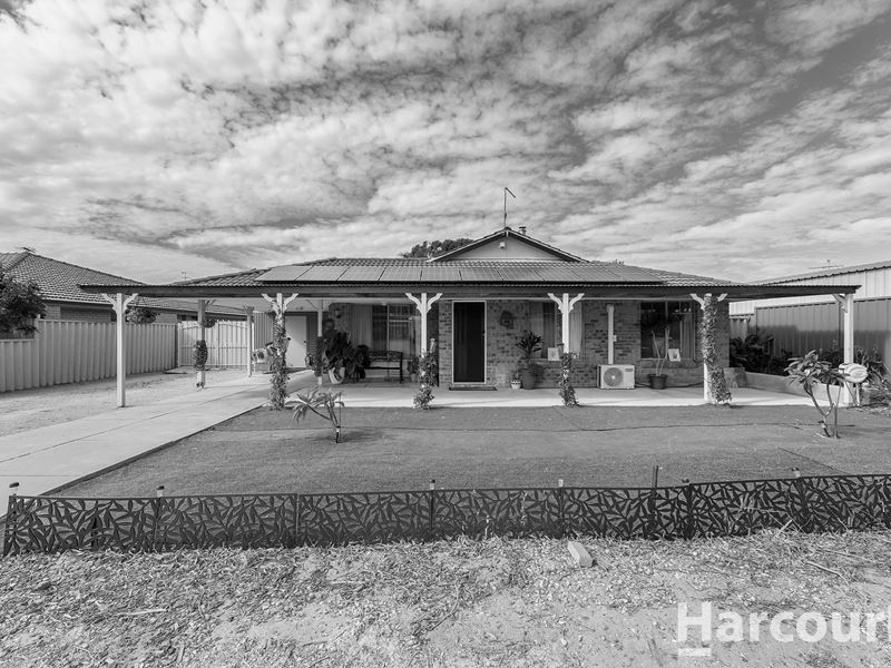 26 Pennington Gardens, Erskine